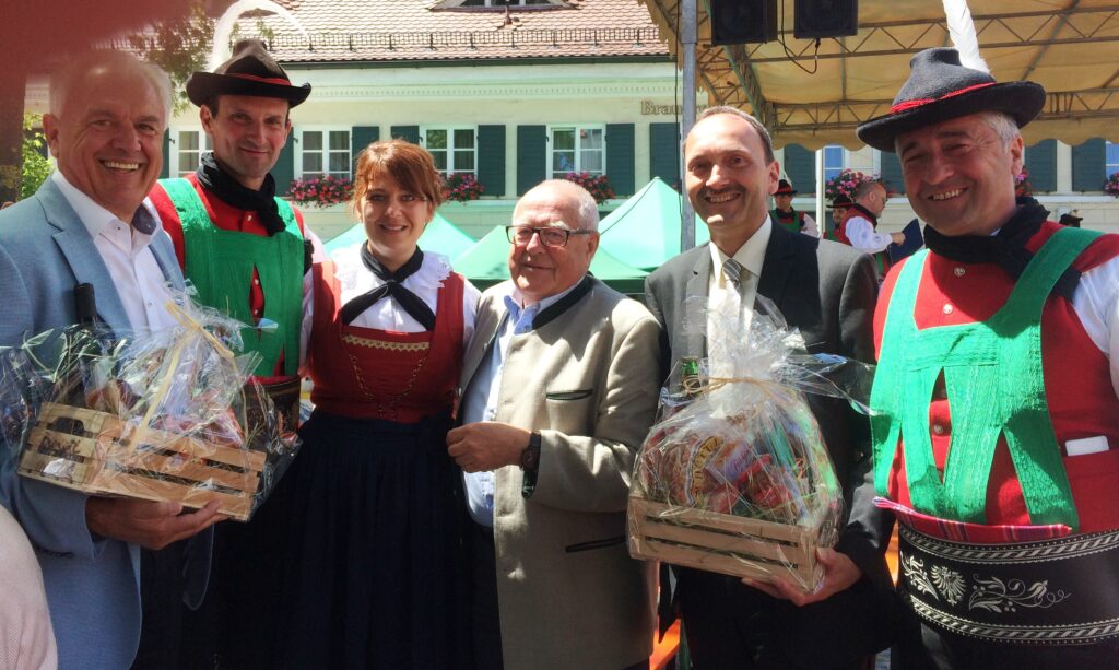 Gemeinschaftsveranstaltung im Marktplatz Altomünster.