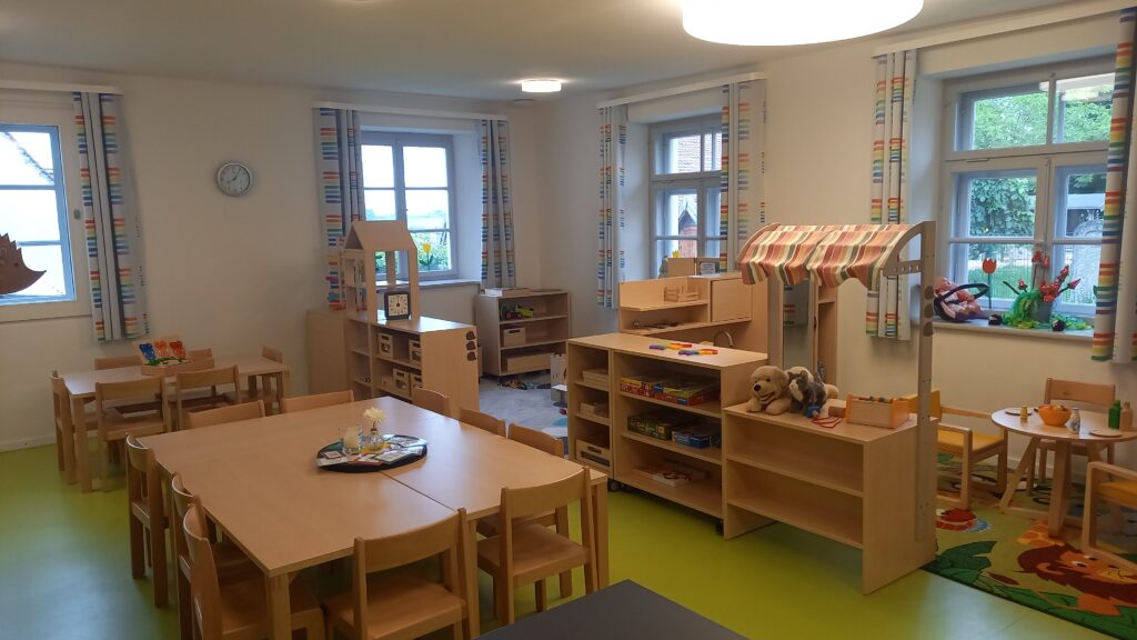 Lesebühne für Kleinkinder in Altomünster.