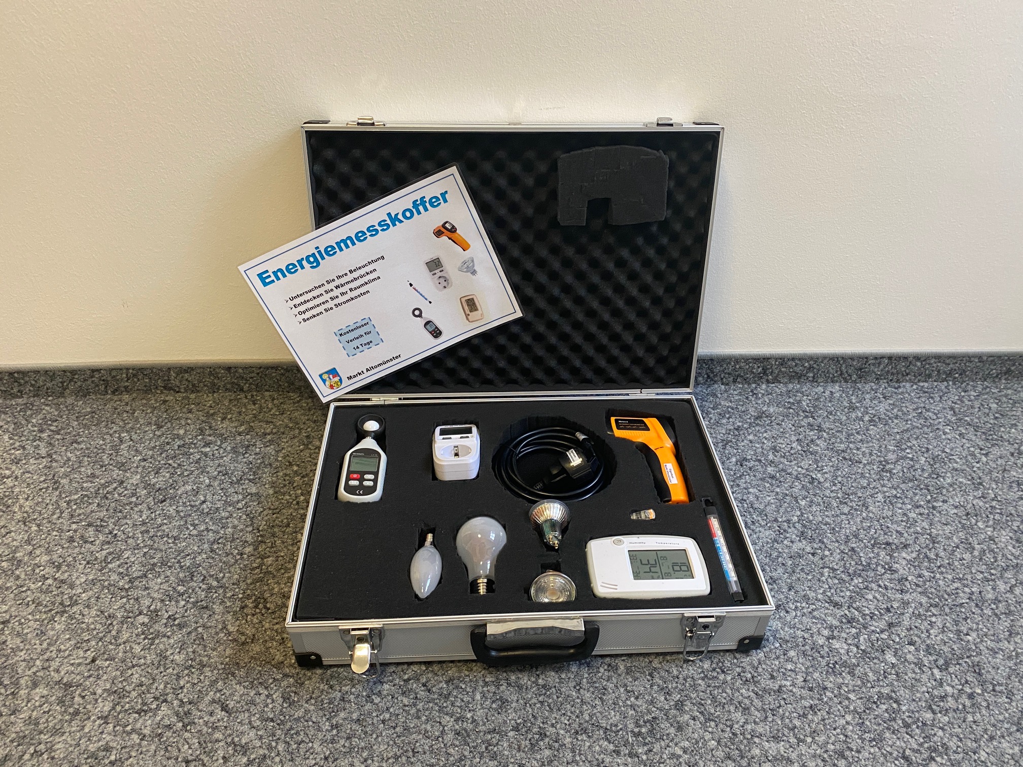 Energiemesskoffer mit Messgeräten und Lichtern für den Markt Altomünster.