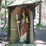 St. Alto - Statue in Waldbett, Altomünster.