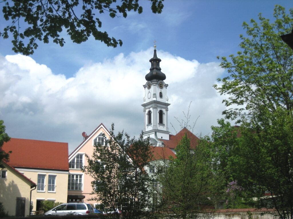Kirchturm, von der Lorettokapelle aus